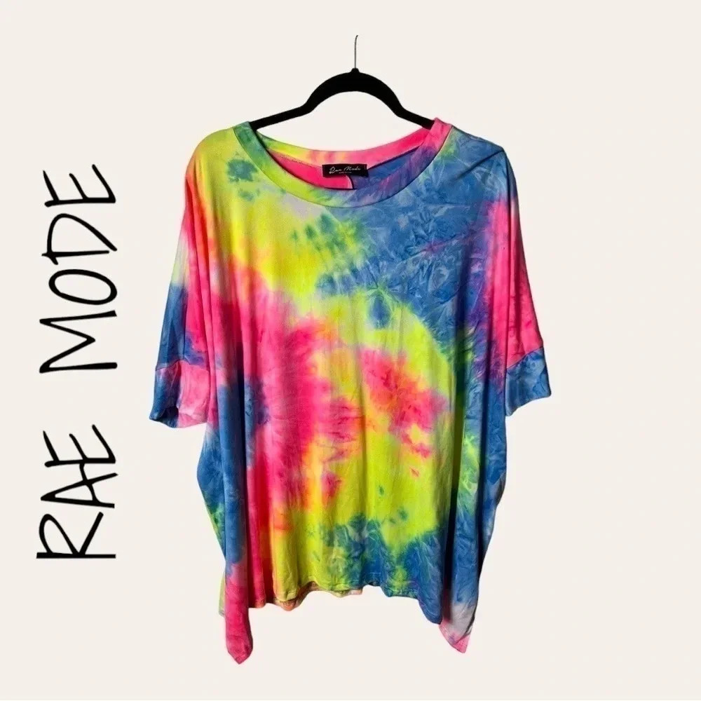 0370. RAE MODE SHORT SLEEVE TOP TIE DYE SIZE MEDIUM‎ MULTICOLOR